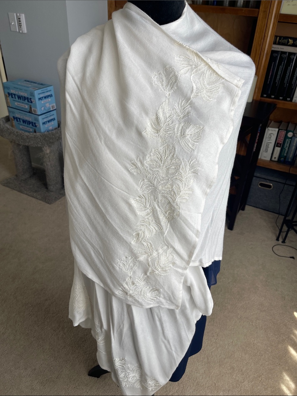 Tommy Bahama Ivory Embroidered Throw / Shawl